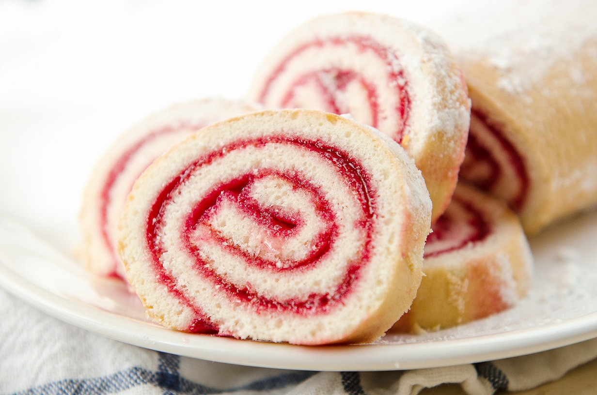 Bolo Roll De Goiaba