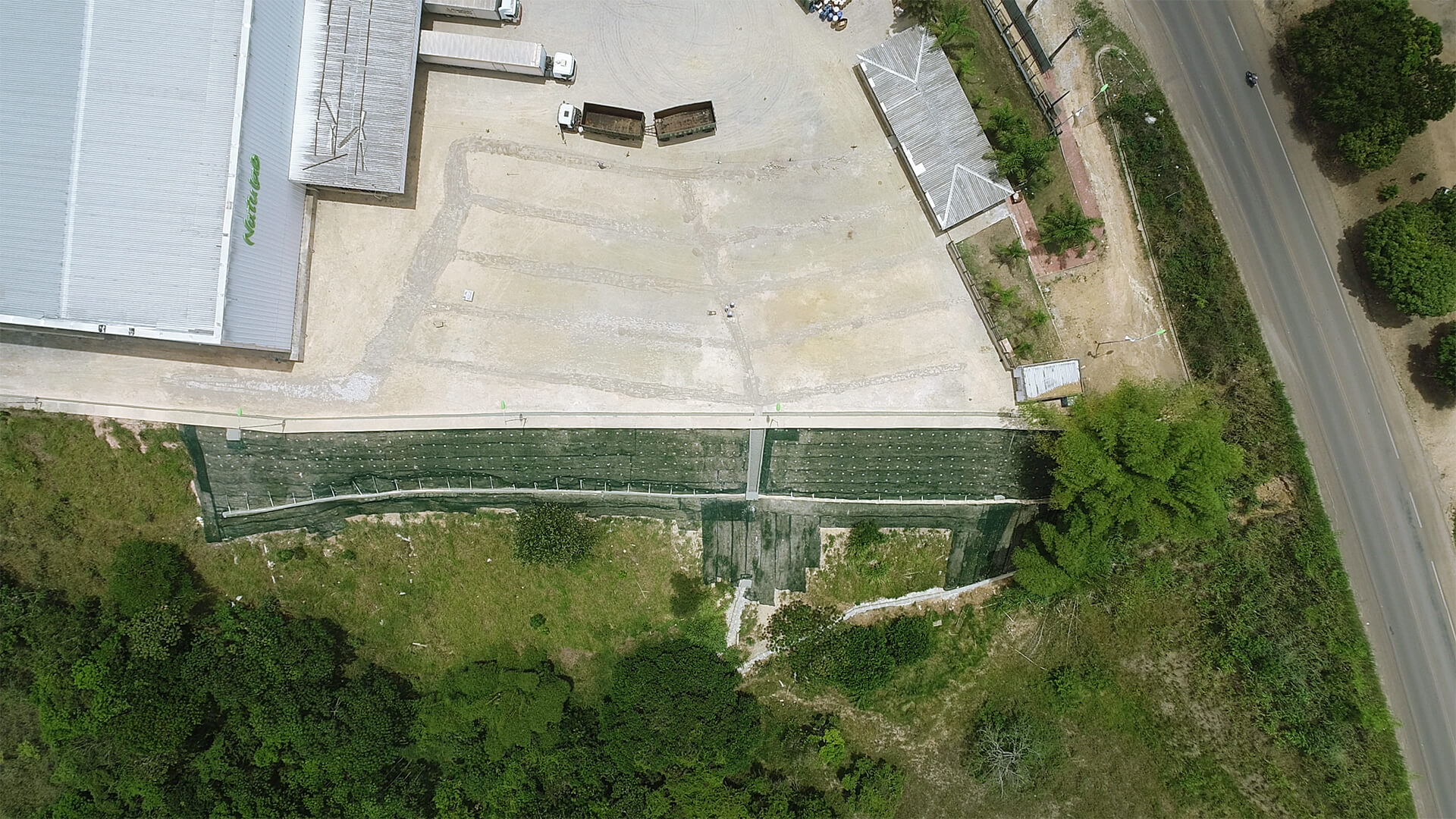 Talude Residencial com contenção